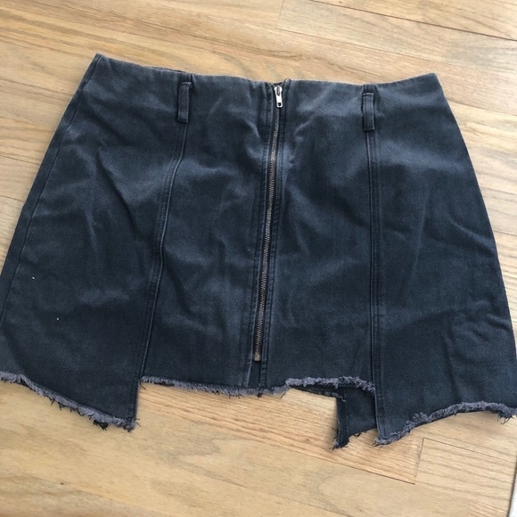 Shein Asymmetrical Raw Hem Zip Up Denim Skirt - Picture 3 of 6